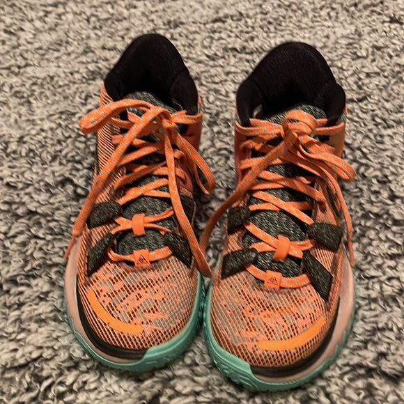 Nike | Youth 4.5 - Picture 2 of 8